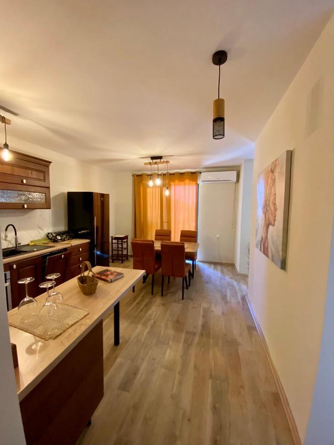 Apartment With Balcony And Free Parking ซาดาร์ ภายนอก รูปภาพ