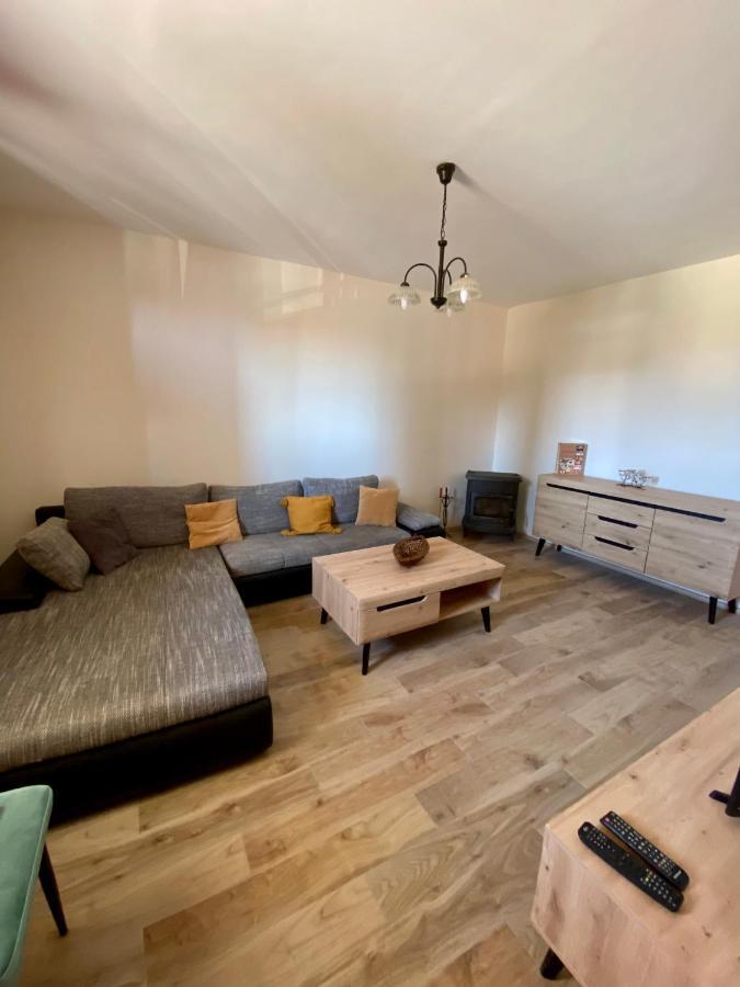 Apartment With Balcony And Free Parking ซาดาร์ ภายนอก รูปภาพ
