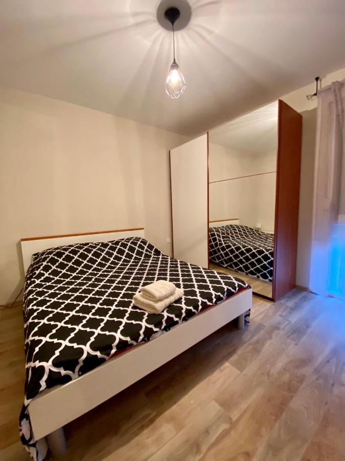 Apartment With Balcony And Free Parking ซาดาร์ ภายนอก รูปภาพ