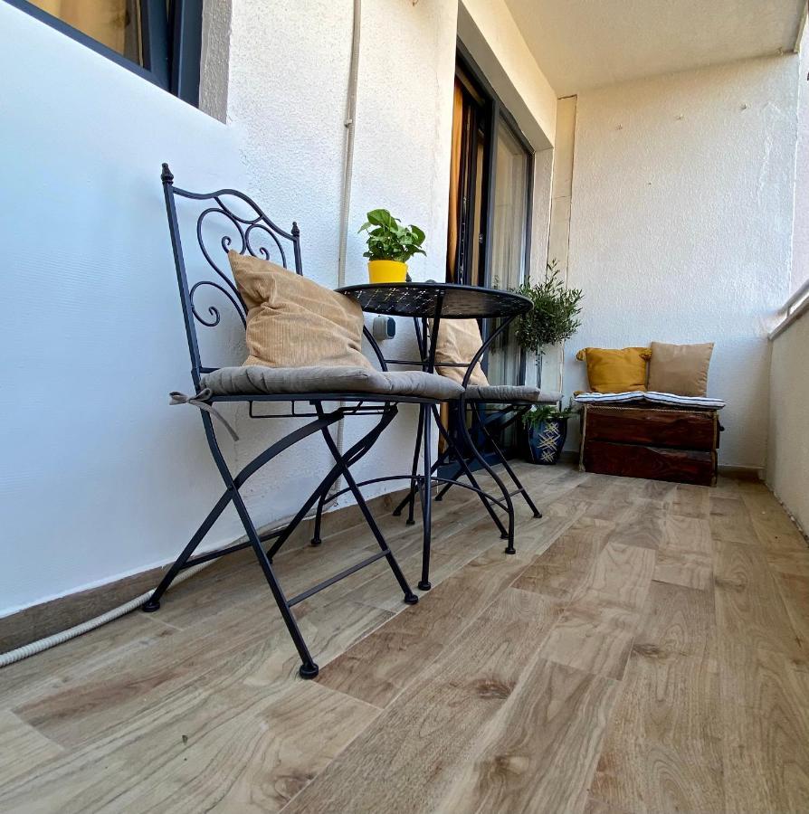 Apartment With Balcony And Free Parking ซาดาร์ ภายนอก รูปภาพ